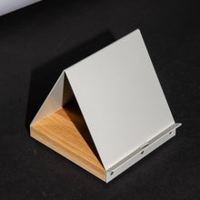 Lade das Bild in den Galerie-Viewer, DELTA L
